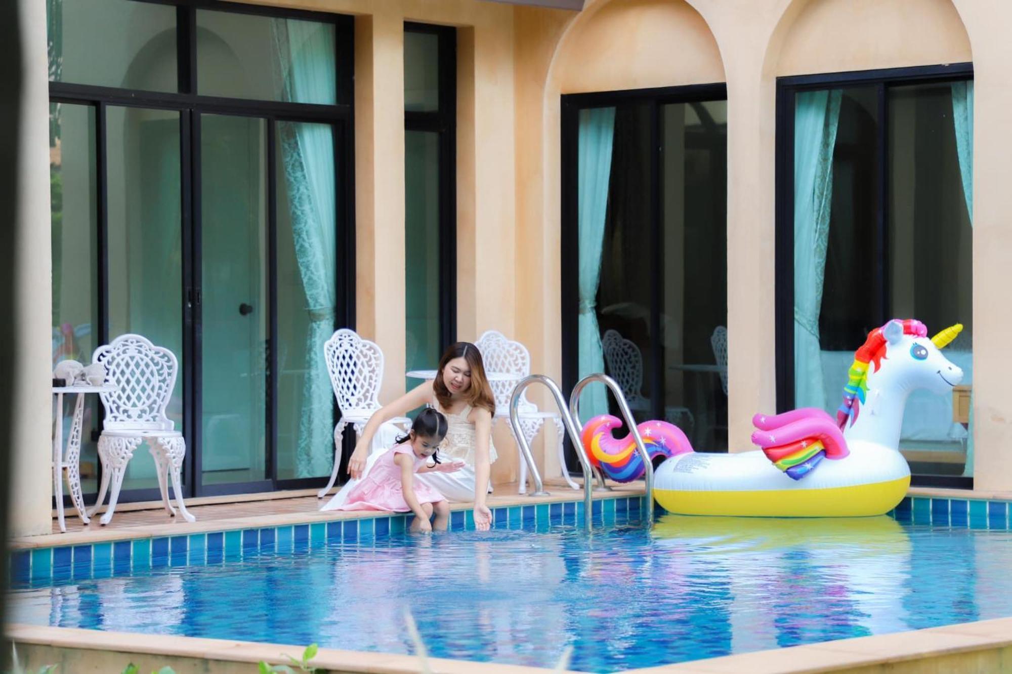 Chivani Pattaya Exterior foto